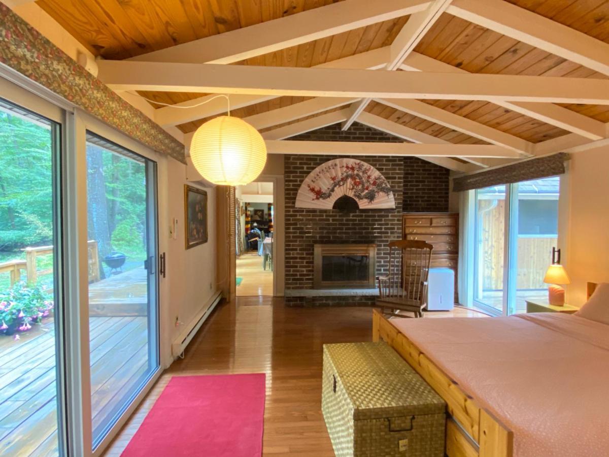Secluded Chalet On Stream-Mins To Camelback Tannersville Exteriér fotografie